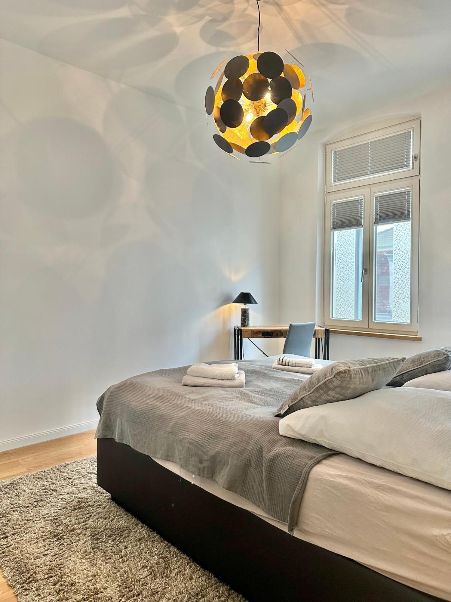 Modernes City-Apartment Mit Blick In Den Park Und 2 Baeder H9 Oldenburg Dış mekan fotoğraf