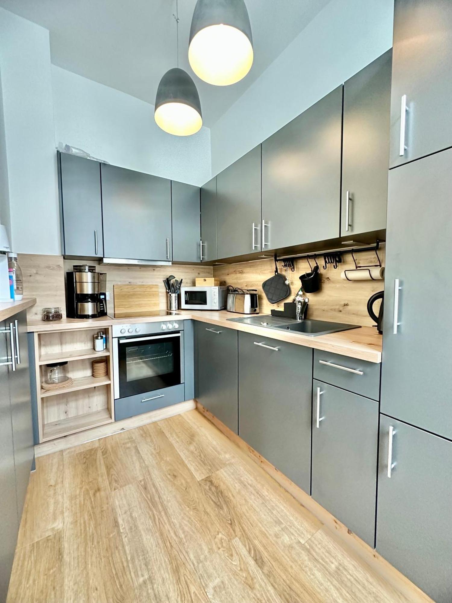 Modernes City-Apartment Mit Blick In Den Park Und 2 Baeder H9 Oldenburg Dış mekan fotoğraf