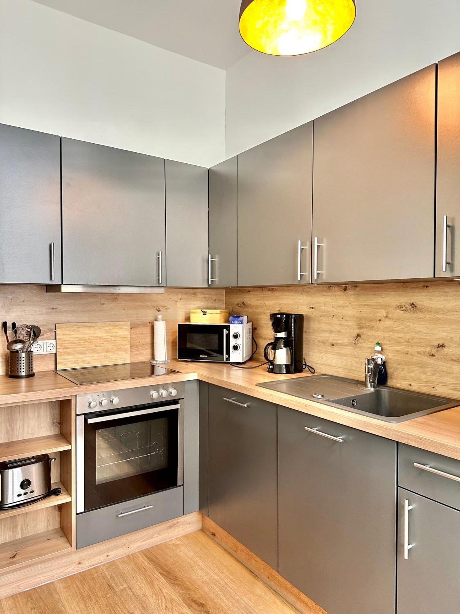 Modernes City-Apartment Mit Blick In Den Park Und 2 Baeder H9 Oldenburg Dış mekan fotoğraf