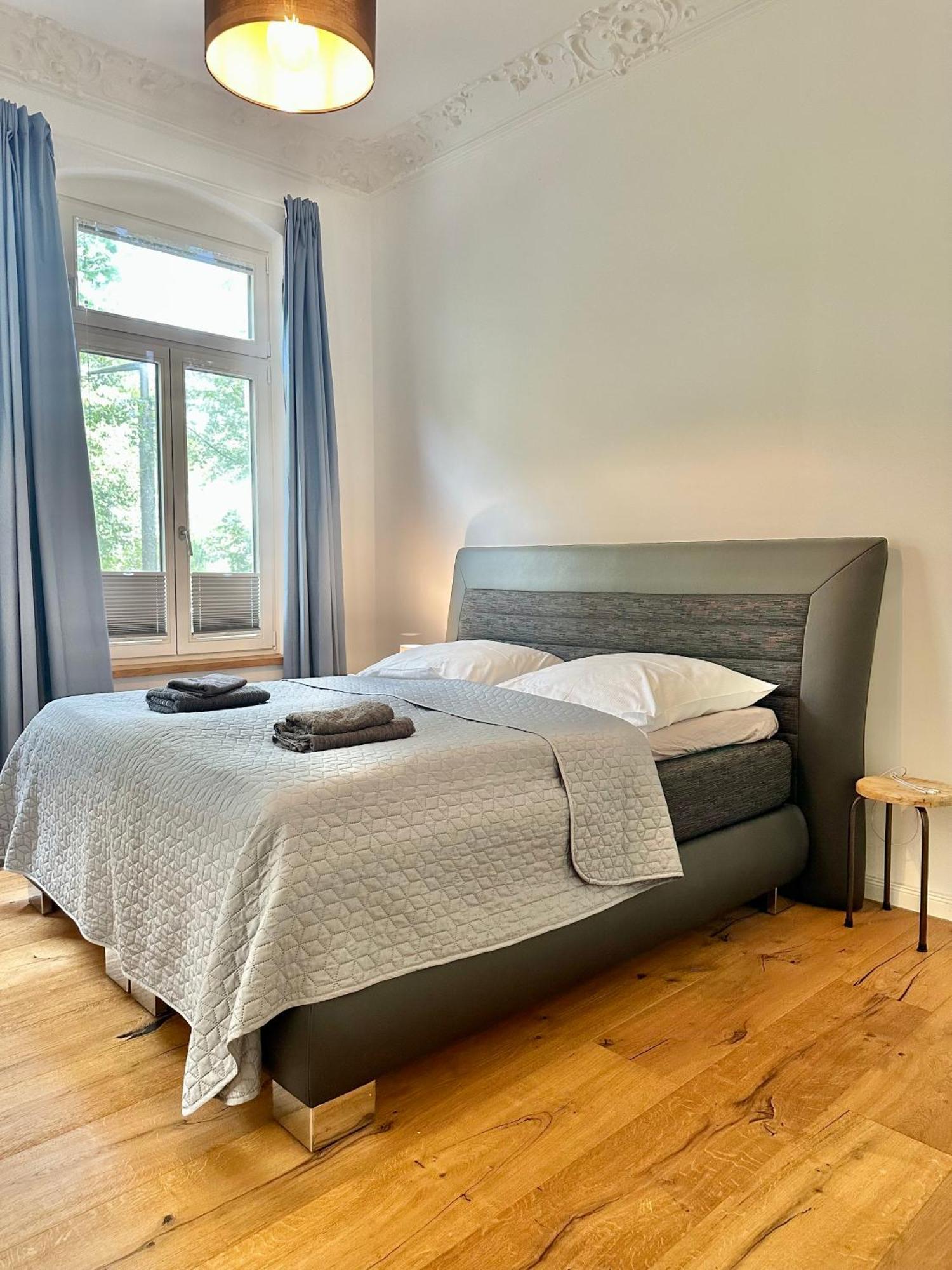 Modernes City-Apartment Mit Blick In Den Park Und 2 Baeder H9 Oldenburg Dış mekan fotoğraf