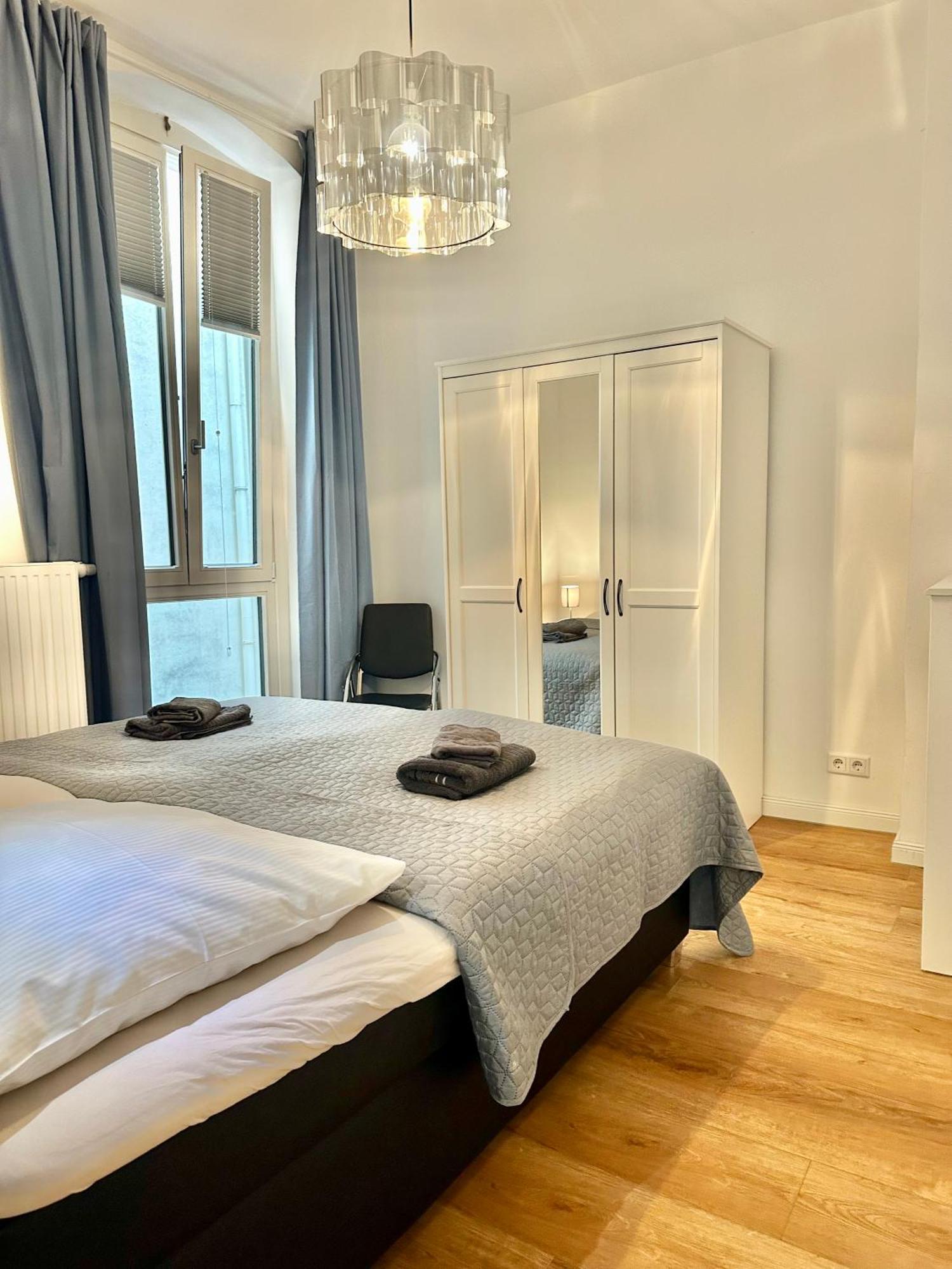 Modernes City-Apartment Mit Blick In Den Park Und 2 Baeder H9 Oldenburg Dış mekan fotoğraf