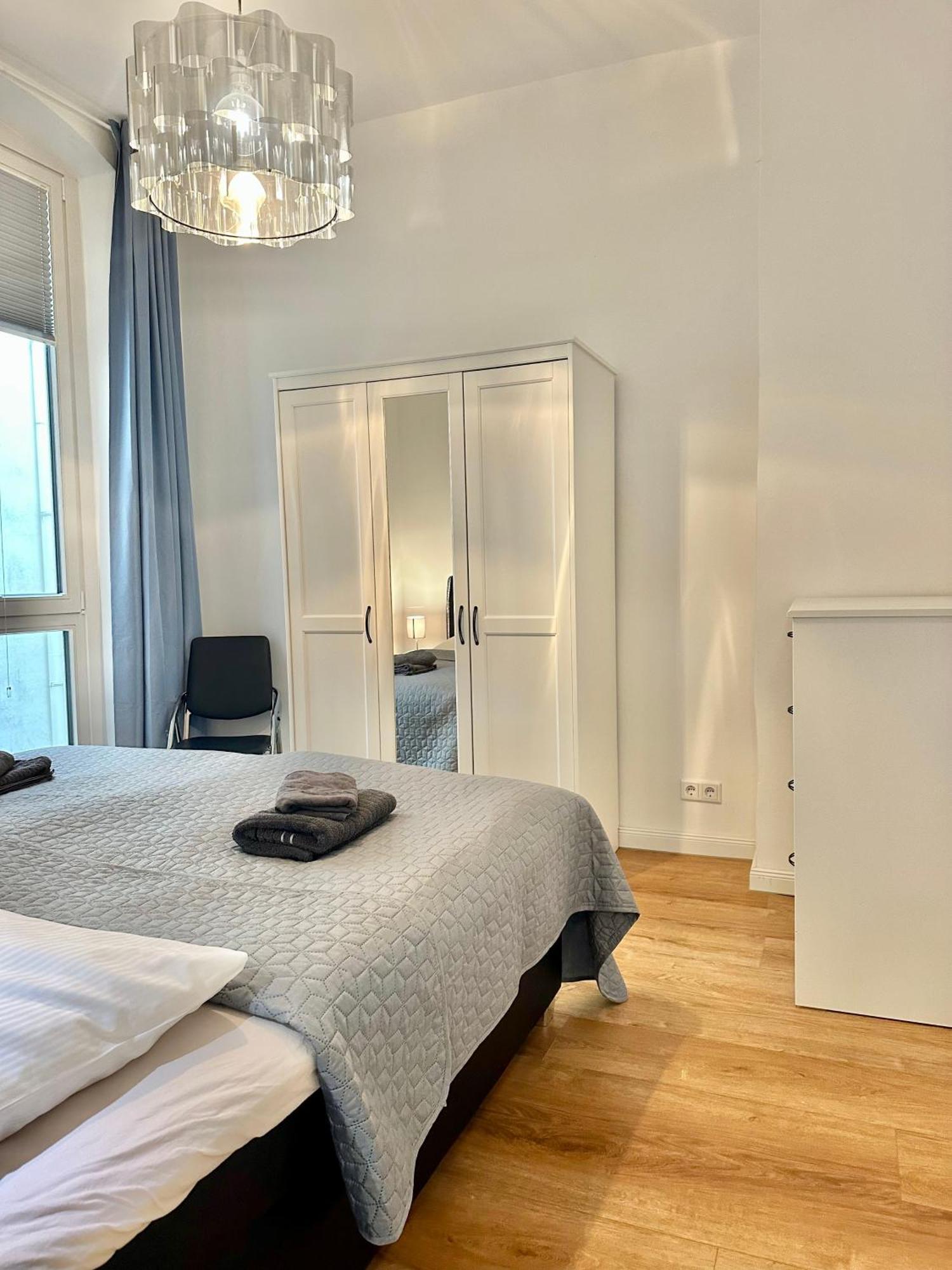 Modernes City-Apartment Mit Blick In Den Park Und 2 Baeder H9 Oldenburg Dış mekan fotoğraf