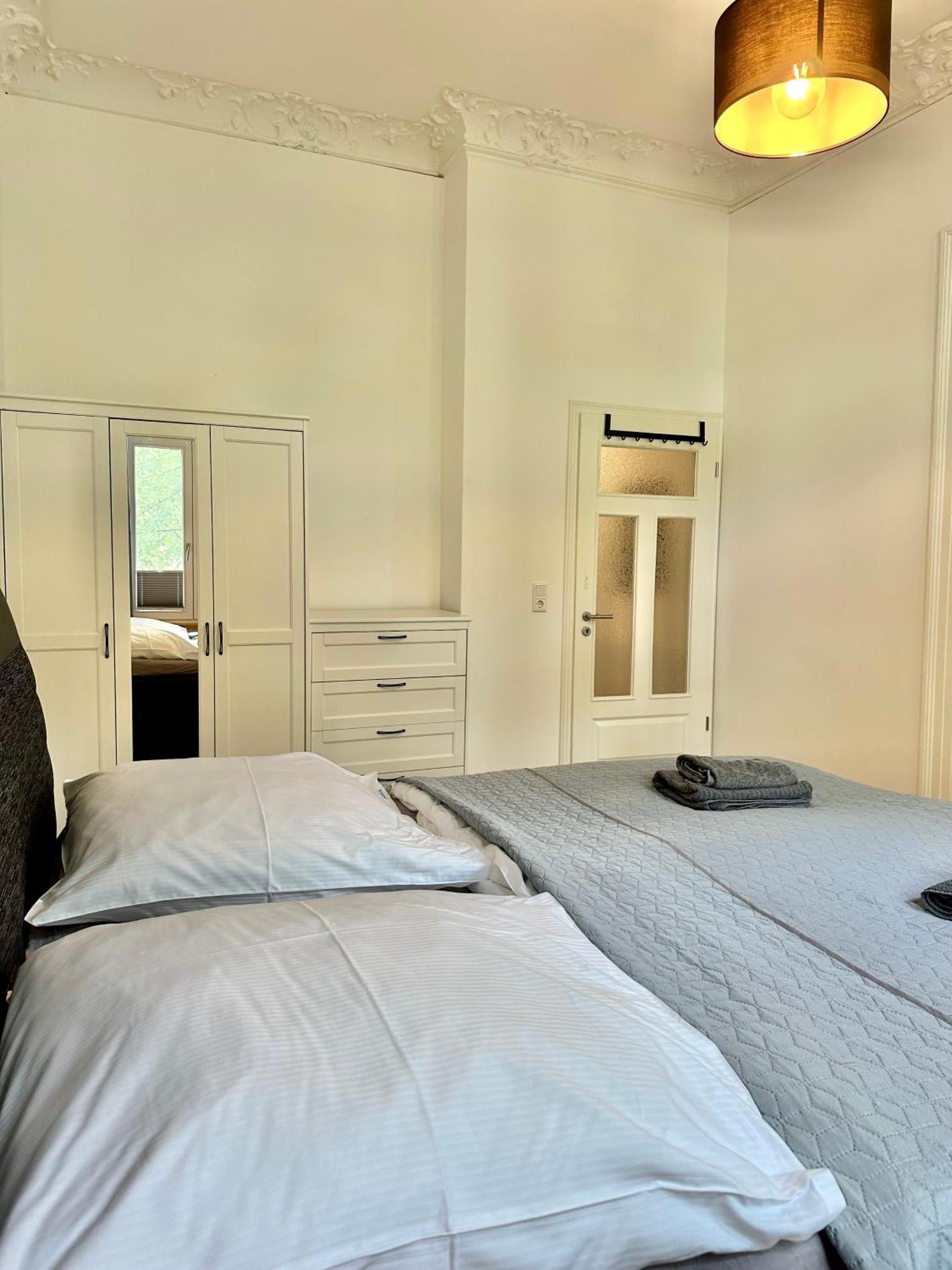 Modernes City-Apartment Mit Blick In Den Park Und 2 Baeder H9 Oldenburg Dış mekan fotoğraf