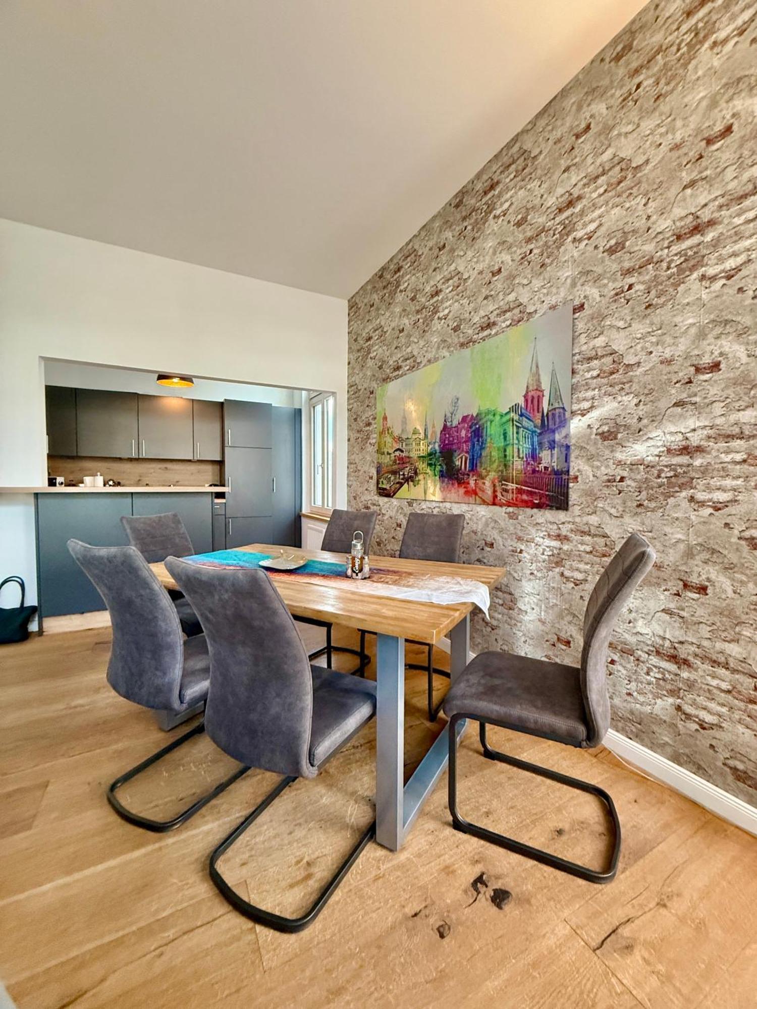 Modernes City-Apartment Mit Blick In Den Park Und 2 Baeder H9 Oldenburg Dış mekan fotoğraf